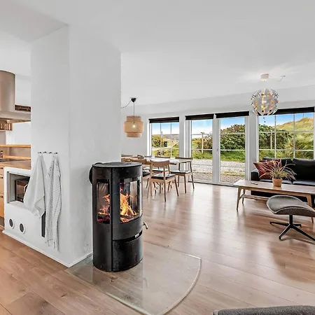 10 Person In Ringkøbing