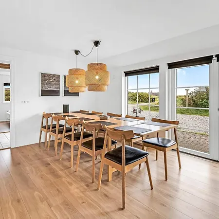 10 Person In Feriehus *